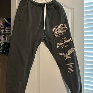 Joggers young LA forest green